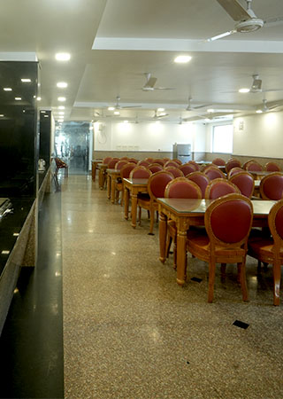 Comfortable Hostel with good Canteen