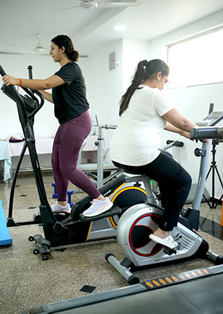 Best Inhouse Gym Girls Hostel Near UPES