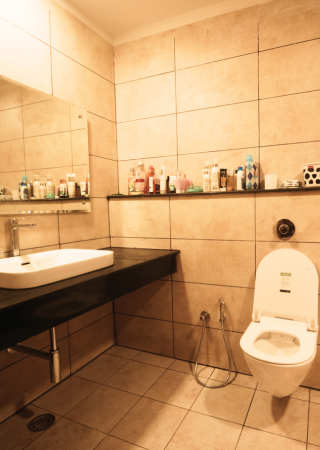 girls hostel Near UPES